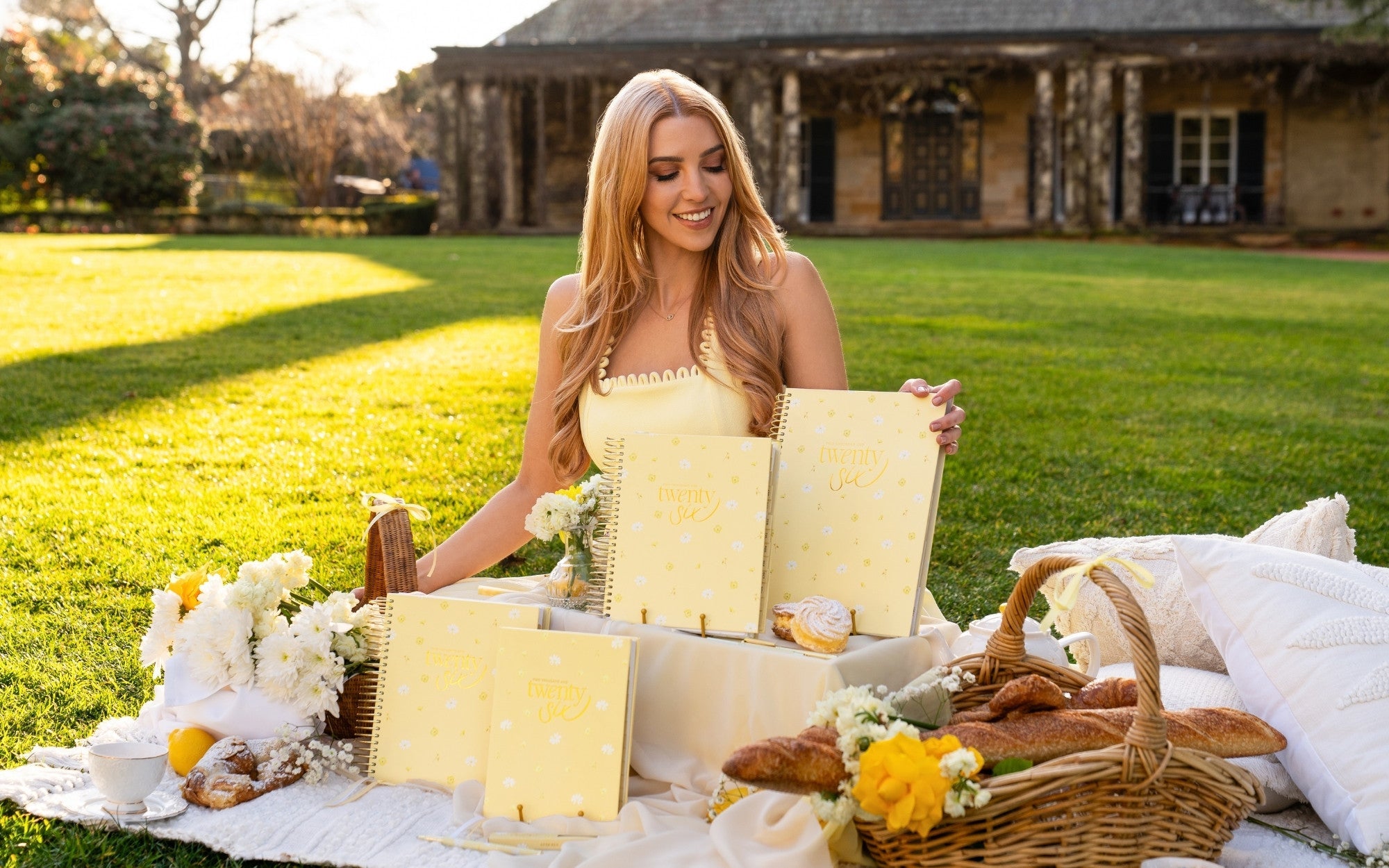 2026 Planners: Daisy Collection