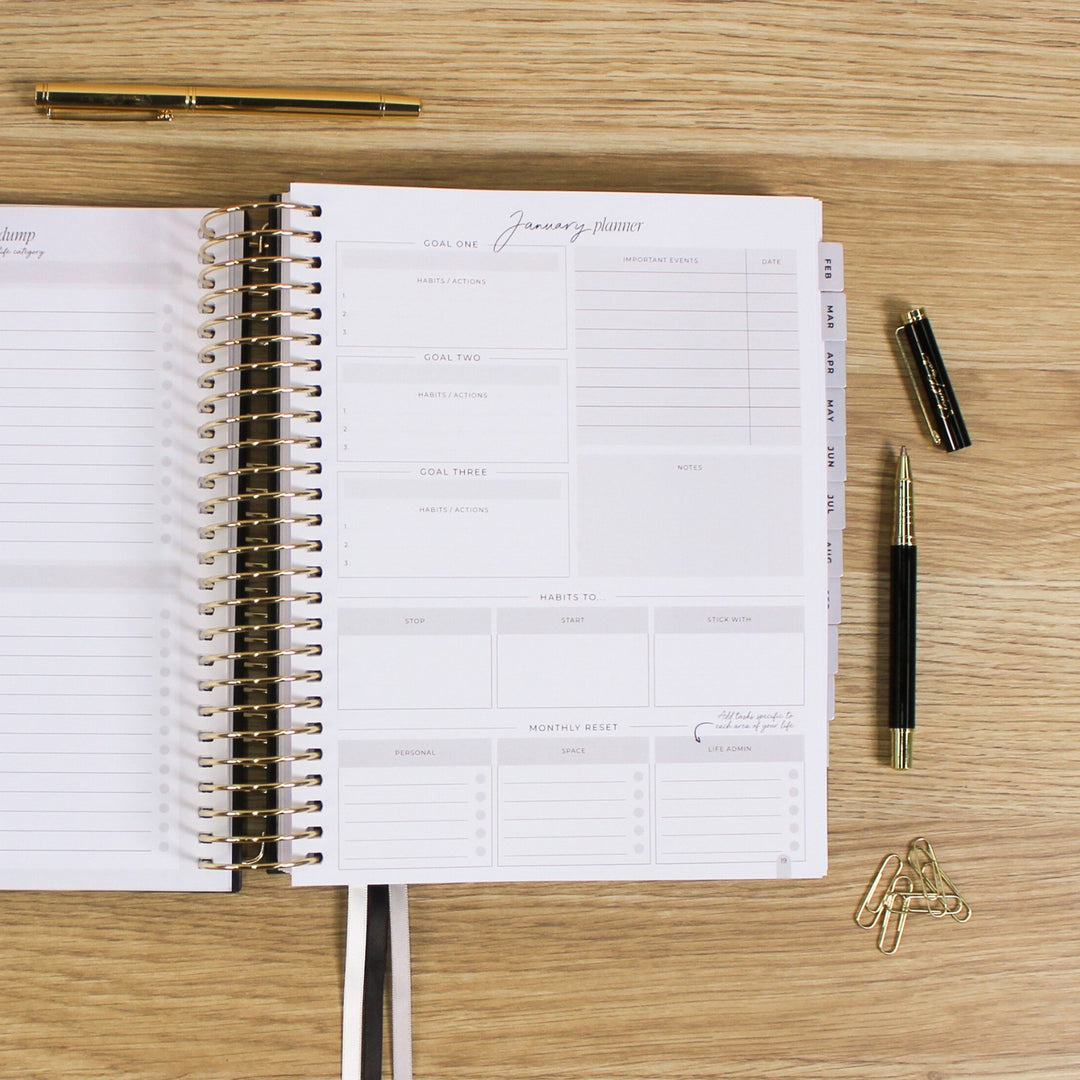 2026 Signature Planner - Black