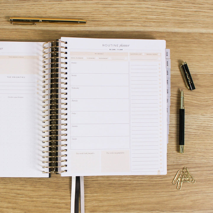 2026 Signature Planner - Black