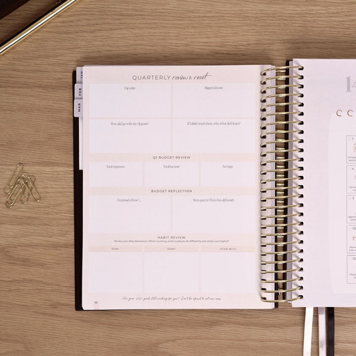 2027 2-Day Planner - Black