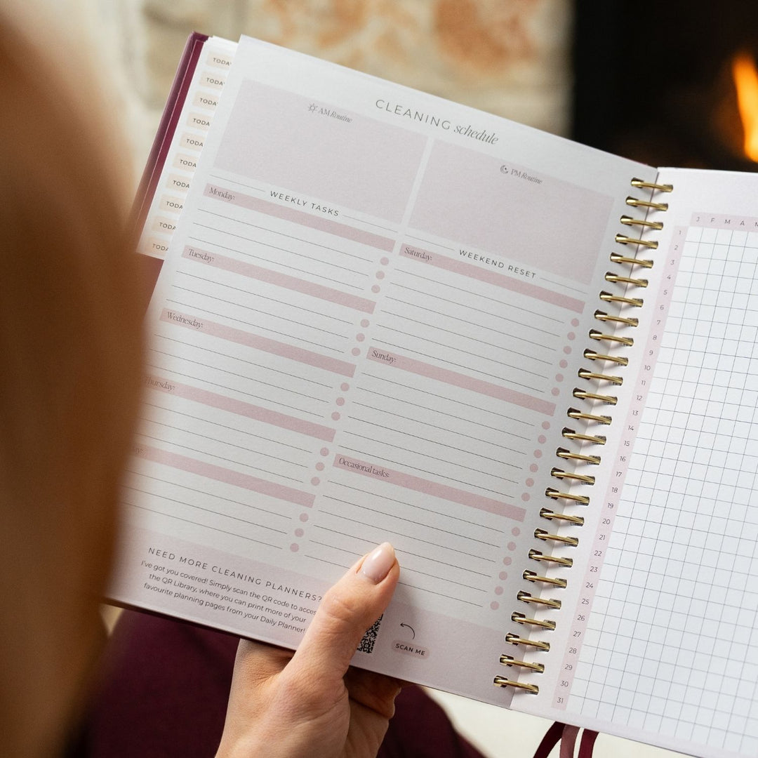 2027 Daily Planner - Berry