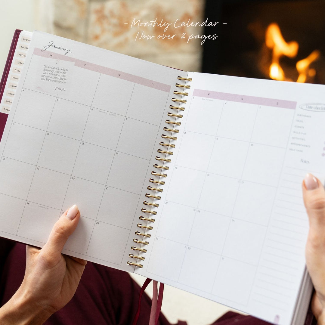 2027 Daily Planner - Berry