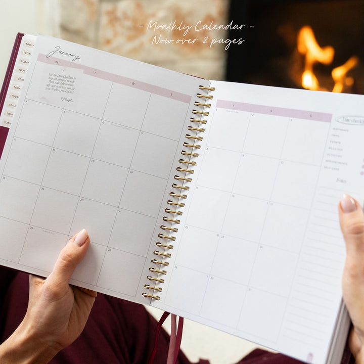 2027 Daily Planner - Berry