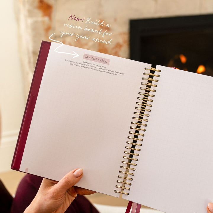 2027 Daily Planner - Berry