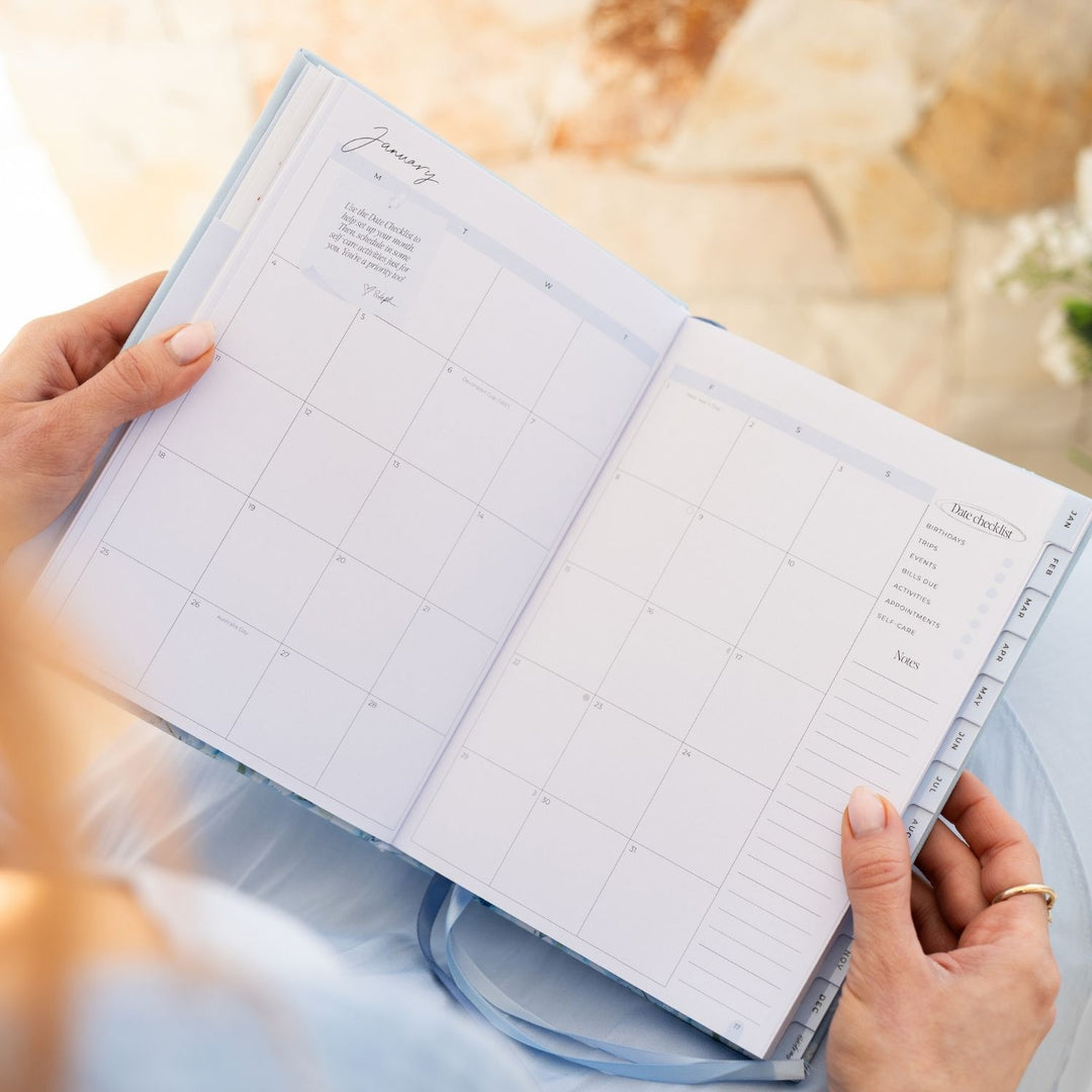 2027 Essential Weekly Planner - Bluebelle