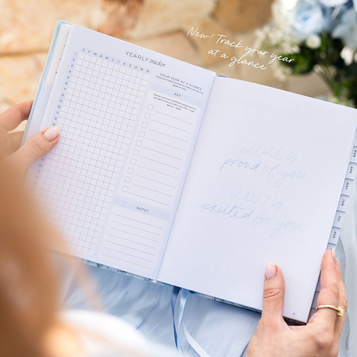 2027 Essential Weekly Planner - Bluebelle