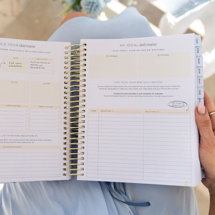 2027 Signature Weekly Planner - Bluebelle