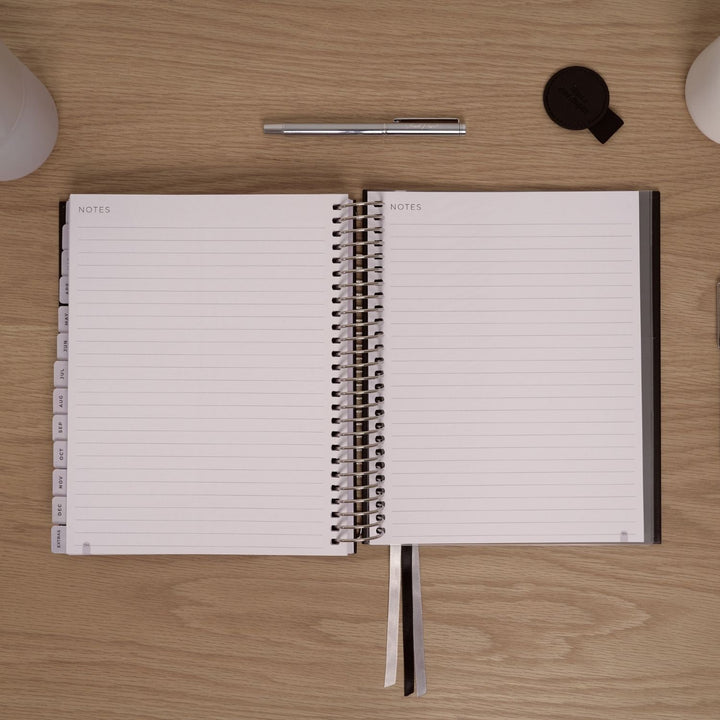 2027 Classic Weekly Planner - Black