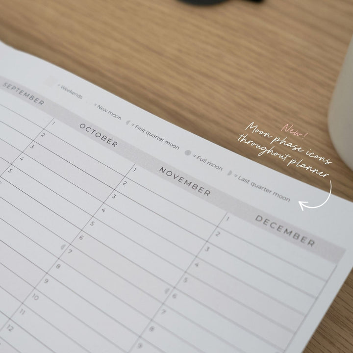 2027 Classic Weekly Planner - Black