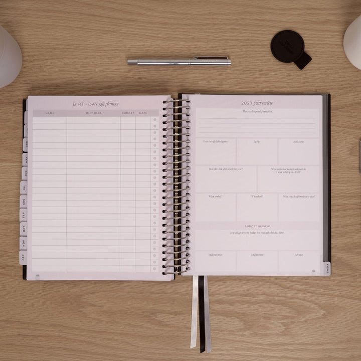 2027 Classic Weekly Planner - Black