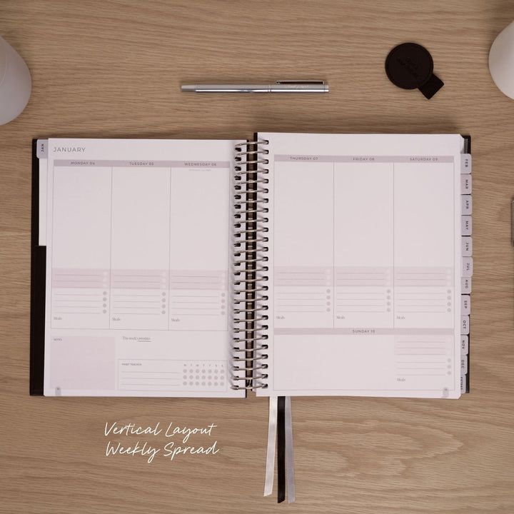 2027 Classic Weekly Planner - Black