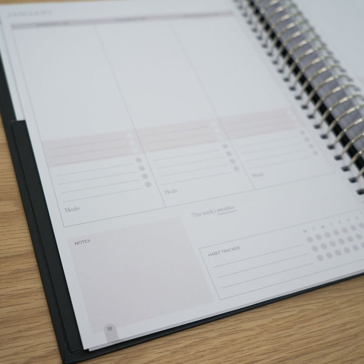 2027 Classic Weekly Planner - Black