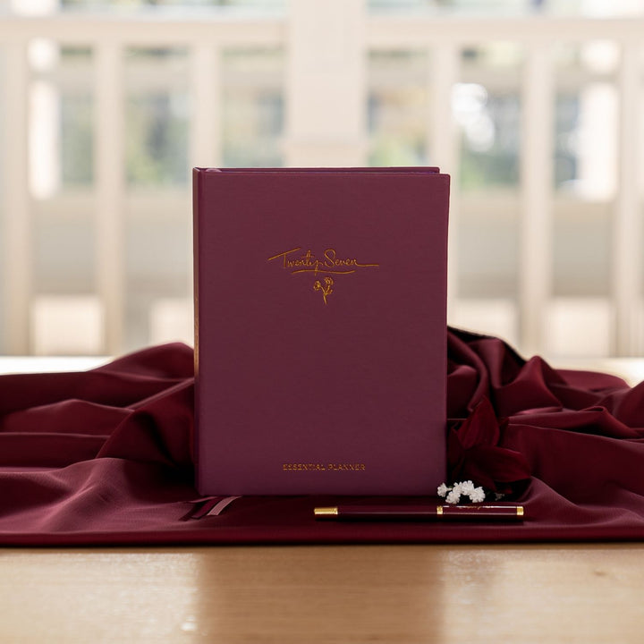 2027 Essential Weekly Planner - Berry