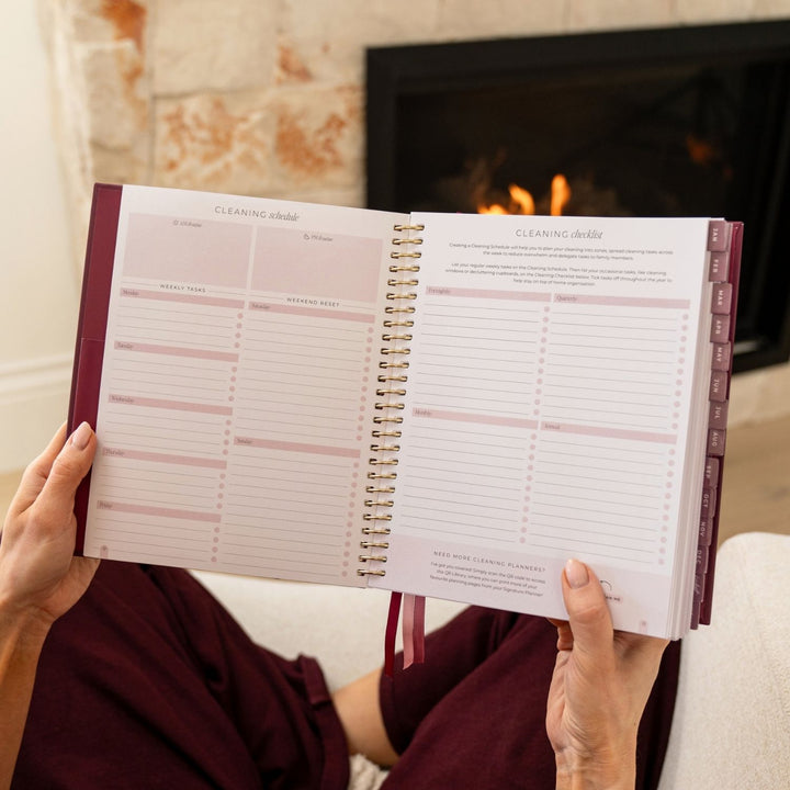 2027 Signature Weekly Planner - Berry