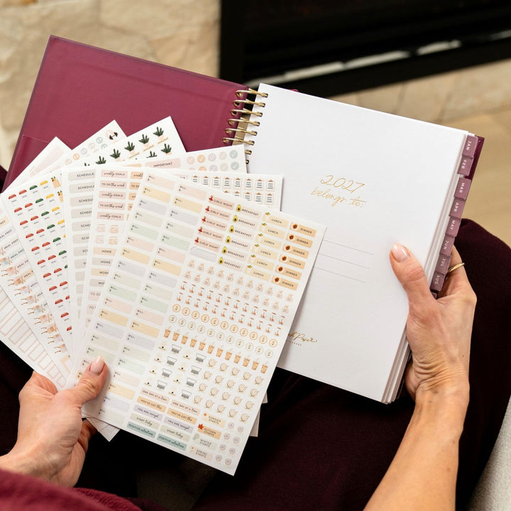 2027 Signature Weekly Planner - Berry