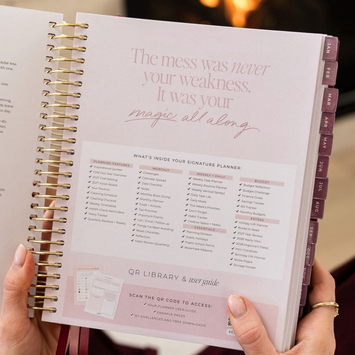 2027 Signature Weekly Planner - Berry