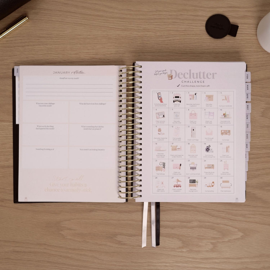 2027 Signature Weekly Planner - Black