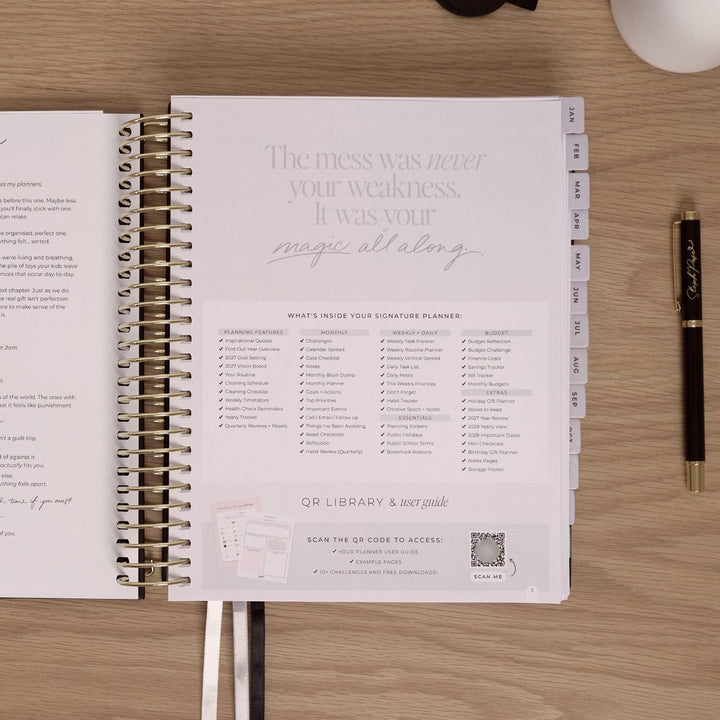 2027 Signature Weekly Planner - Black