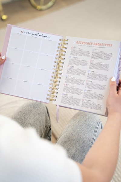 2024 Daily Planner - Blush