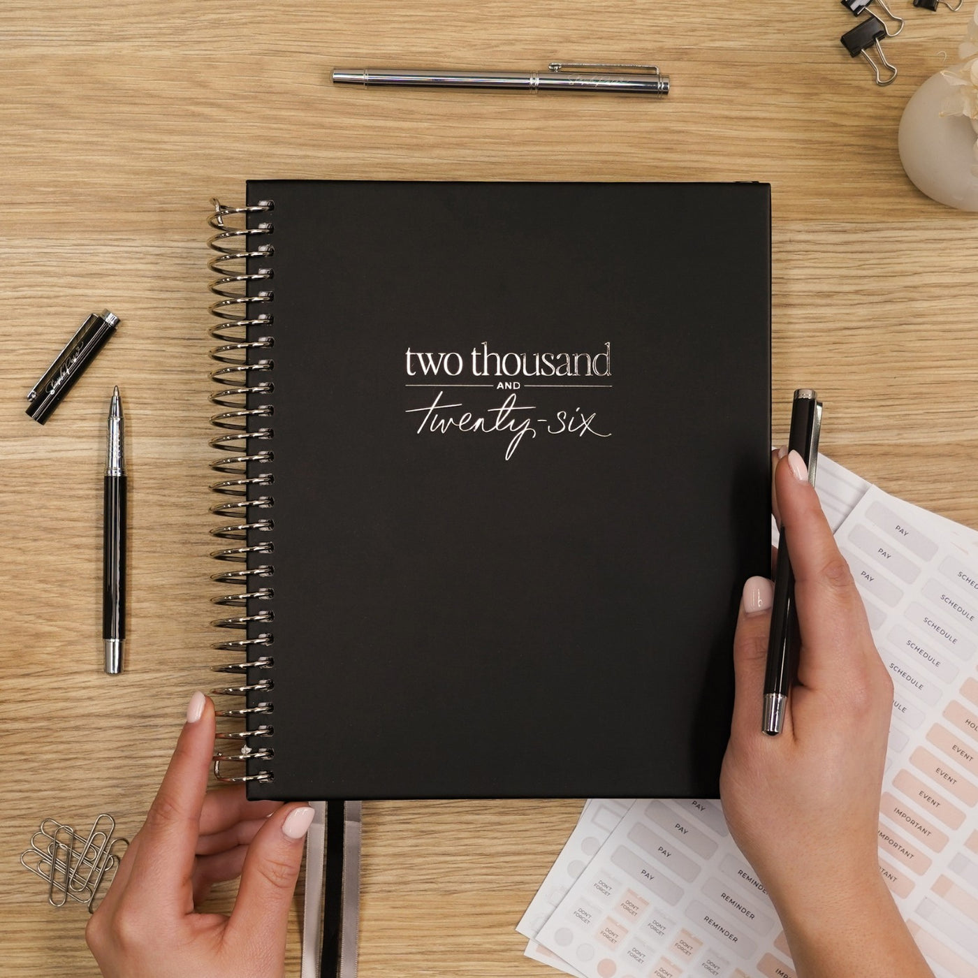 2026 Classic Planner - Black