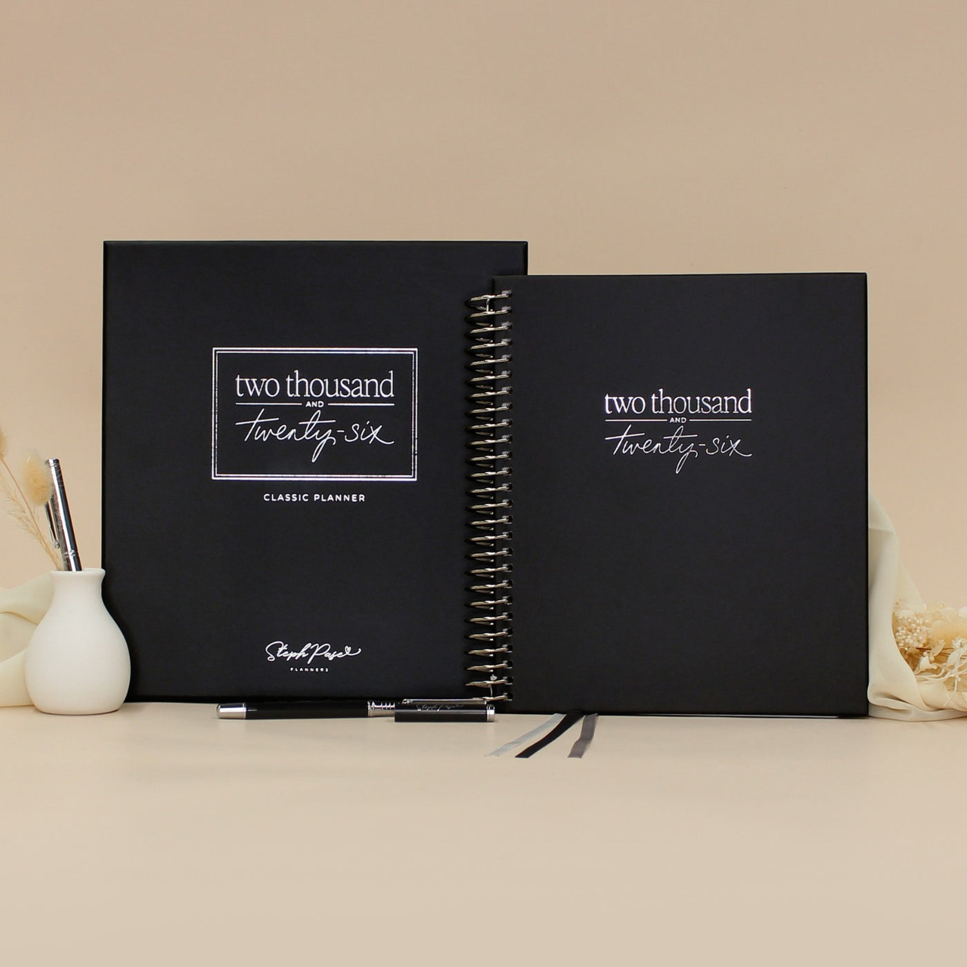 2026 Classic Planner - Black
