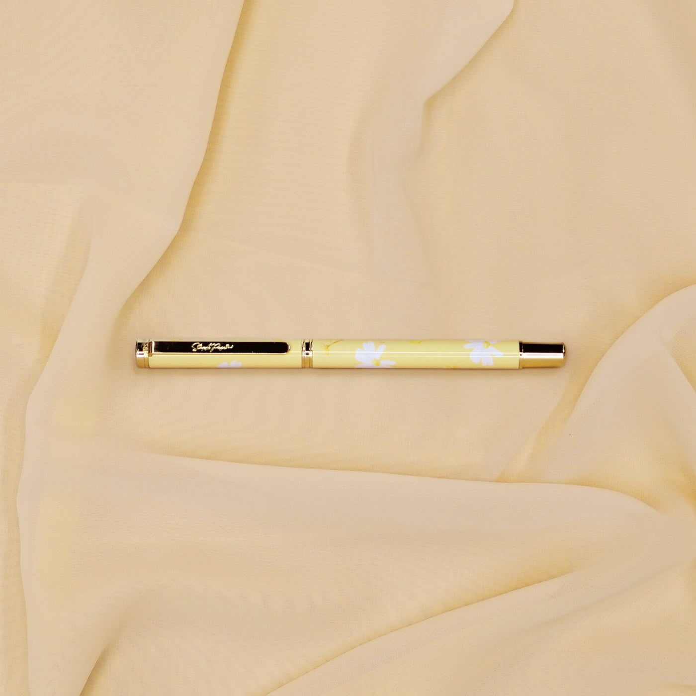 The Luxe Pen  - Butter Yellow Daisy Print