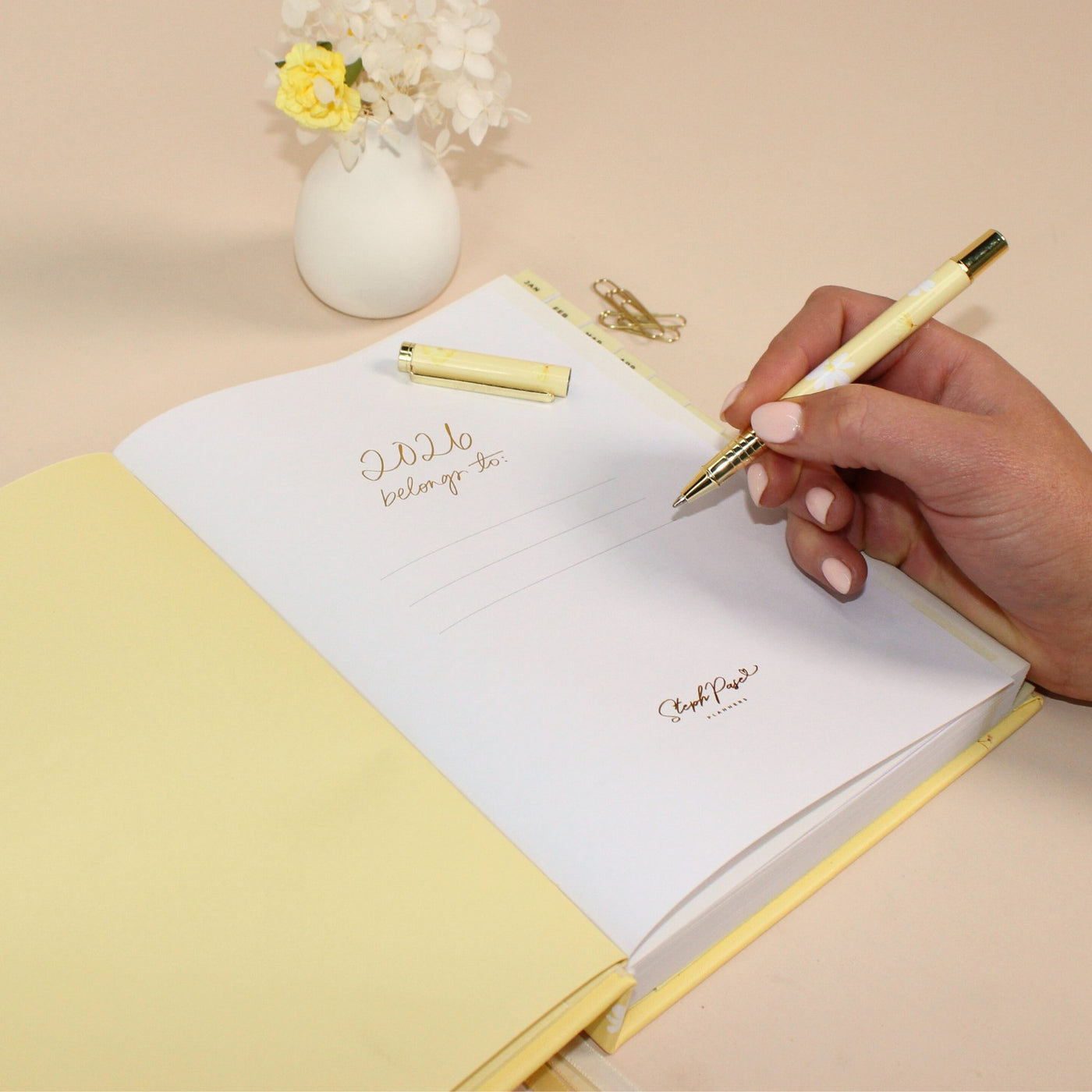 The Luxe Pen  - Butter Yellow Daisy Print