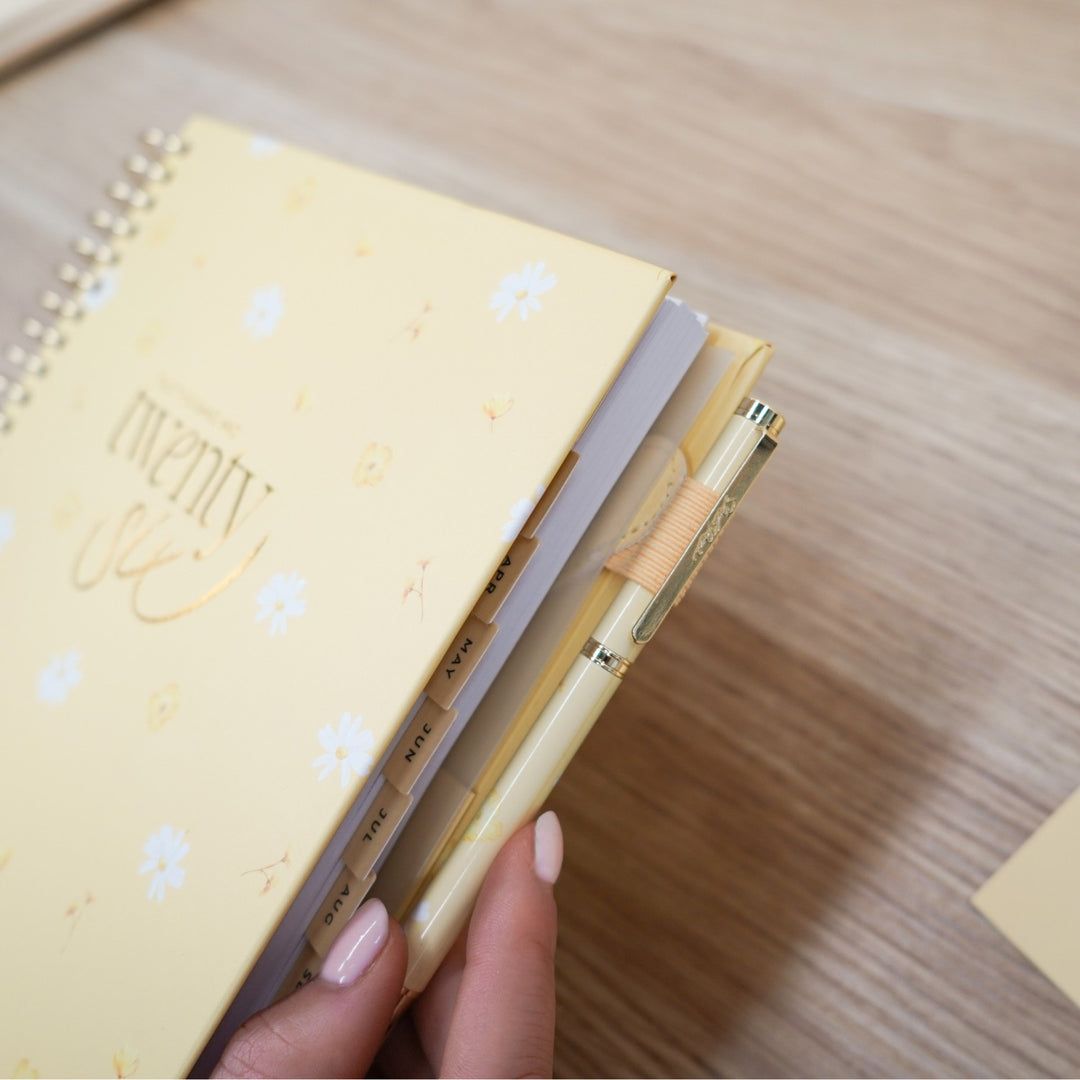 Stick-on Pen Loop - Butter Yellow